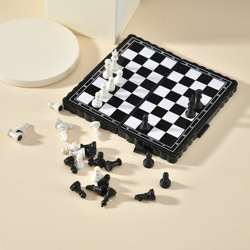 Magnetic Travel Chess - Mini Portable Magnetic Chess Set Folding