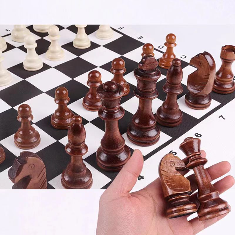 32 Pieces Wooden Chess King He - Magnetic Travel Chess review and price